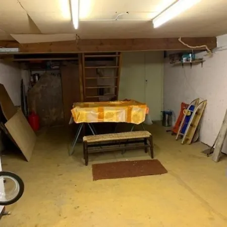 Chalet Mont-dore, 5 Pieces, 9 Personnes - Fr-1-415-88